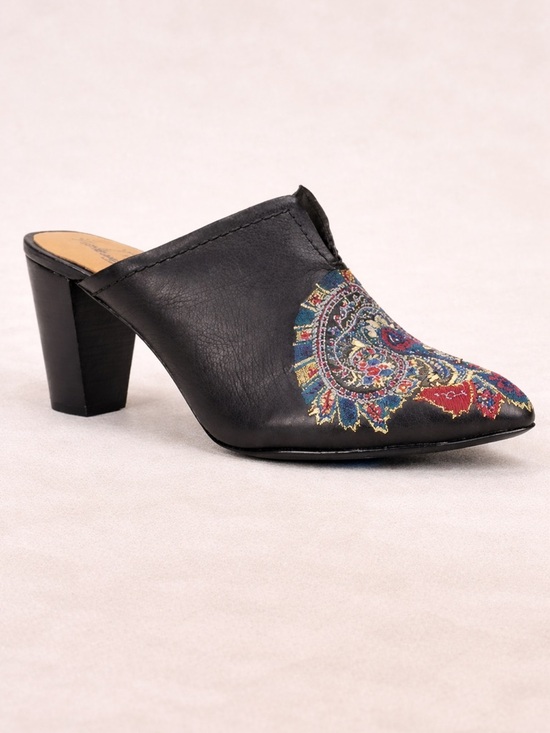 Patricia Nash Shoes - WESTERN Patricia Nash Black & Blue Embroidered Roberta Leather Mule SIZE 7